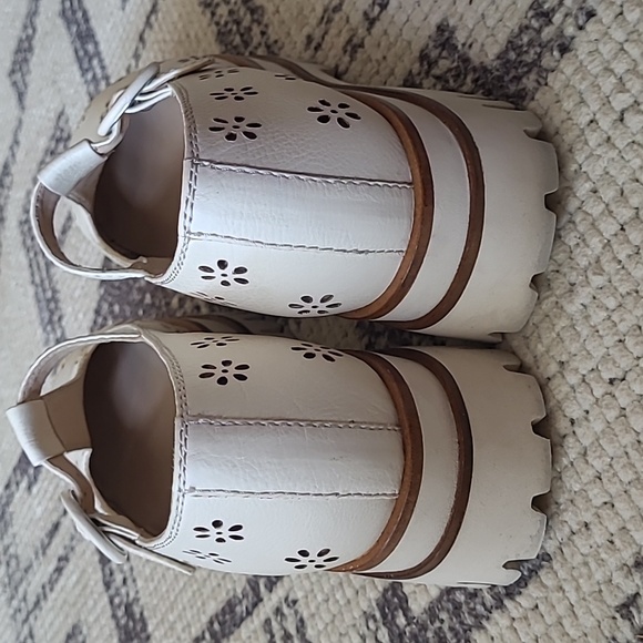 Anthro Elvio Zanon Platform Mary Jane Loafers Floral Cut Out - Picture 8 of 16